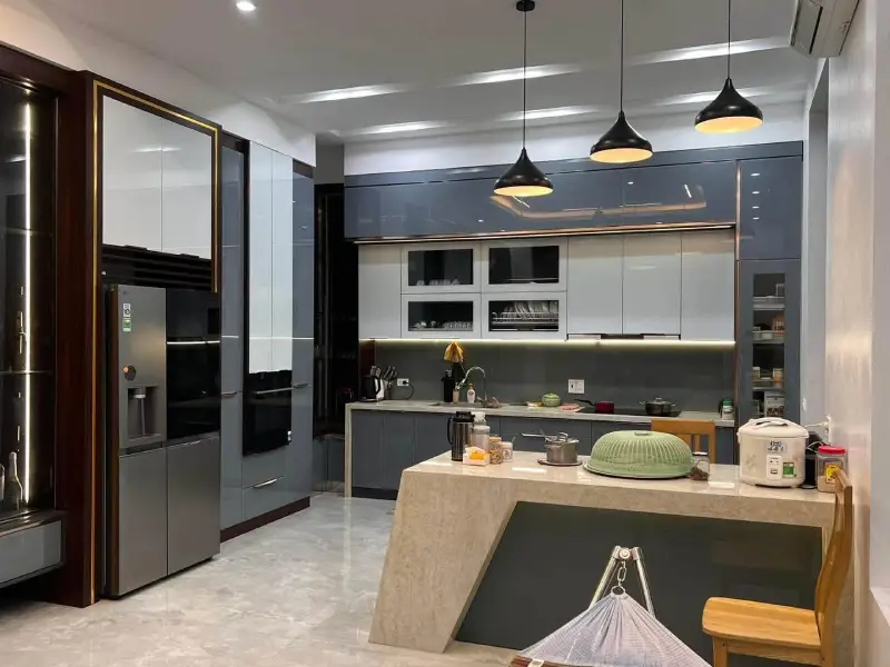 Bàn giao hệ tủ bếp nhựa Ecoplast cao cấp phối đảo bếp hiện đại cho anh Dương Domic tại Chung cư Mulberry Lane, Mộ Lao sáng Thứ Ba (13/10)